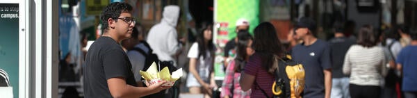 Food truck with students